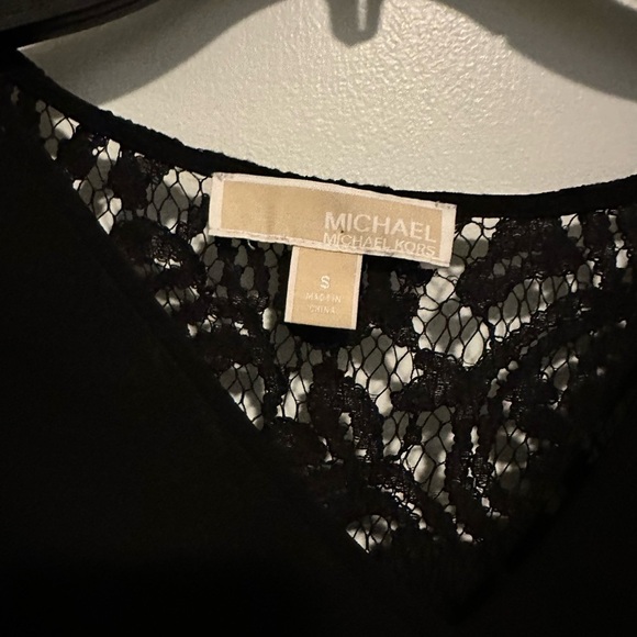 Micheal Kors Elegant Black Lace Women's Top - Picture 4 of 7
